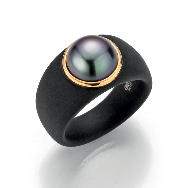 Perla del Paradiso Mother of Pearl Men's or Woman's Ring - Objects of Beauty
